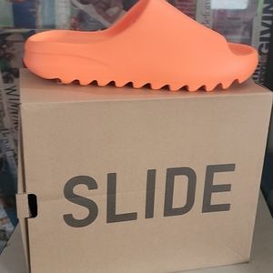 Yeezy Slides Enflame Orange